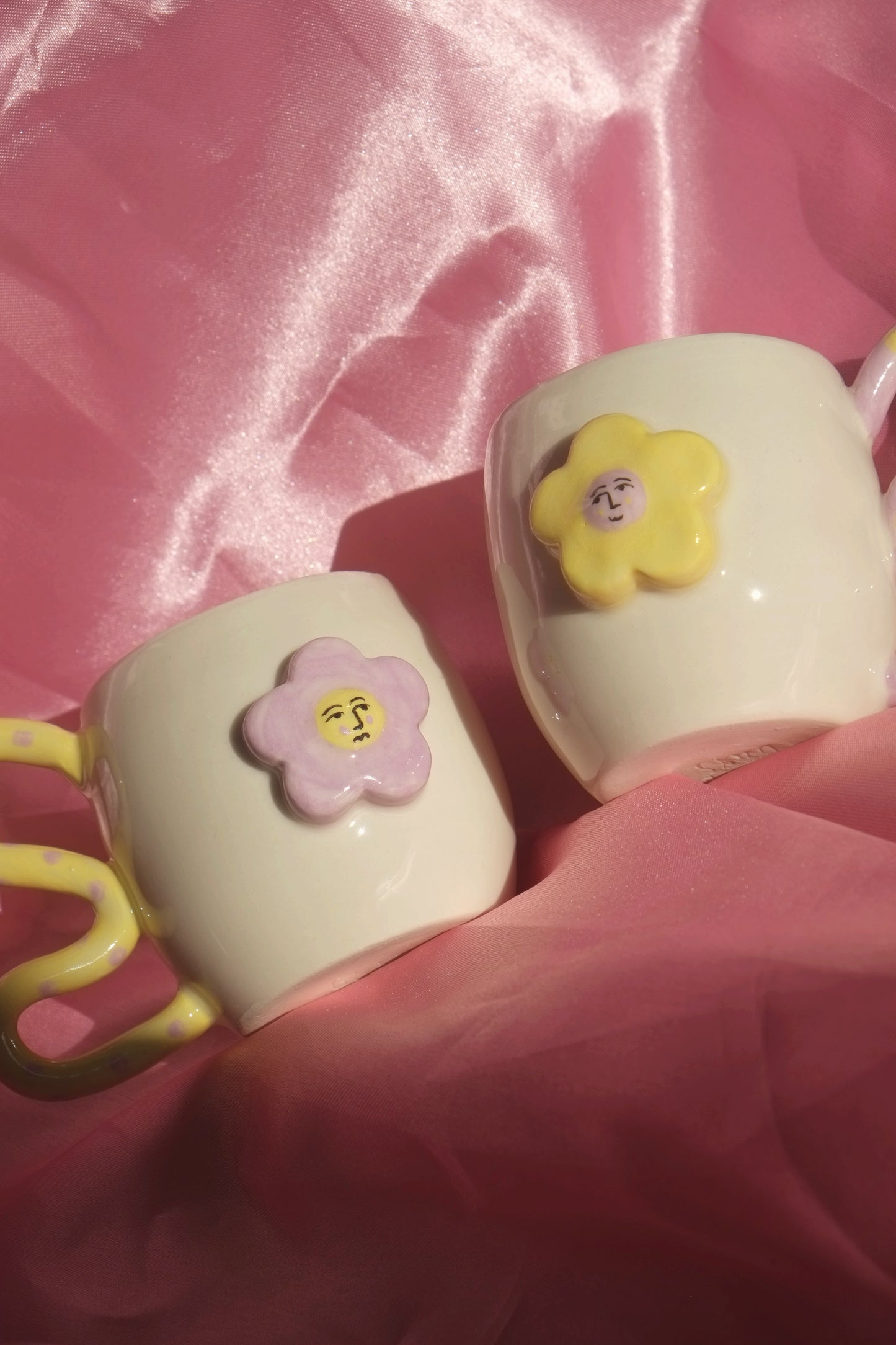 Moody Flower Faces Mug Duo